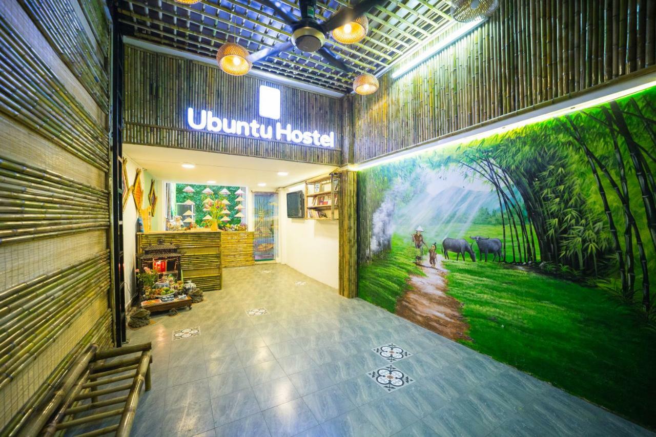 Ubuntu Hostel - Book Tour Here , Stay Here Free ฮานอย ภายนอก รูปภาพ